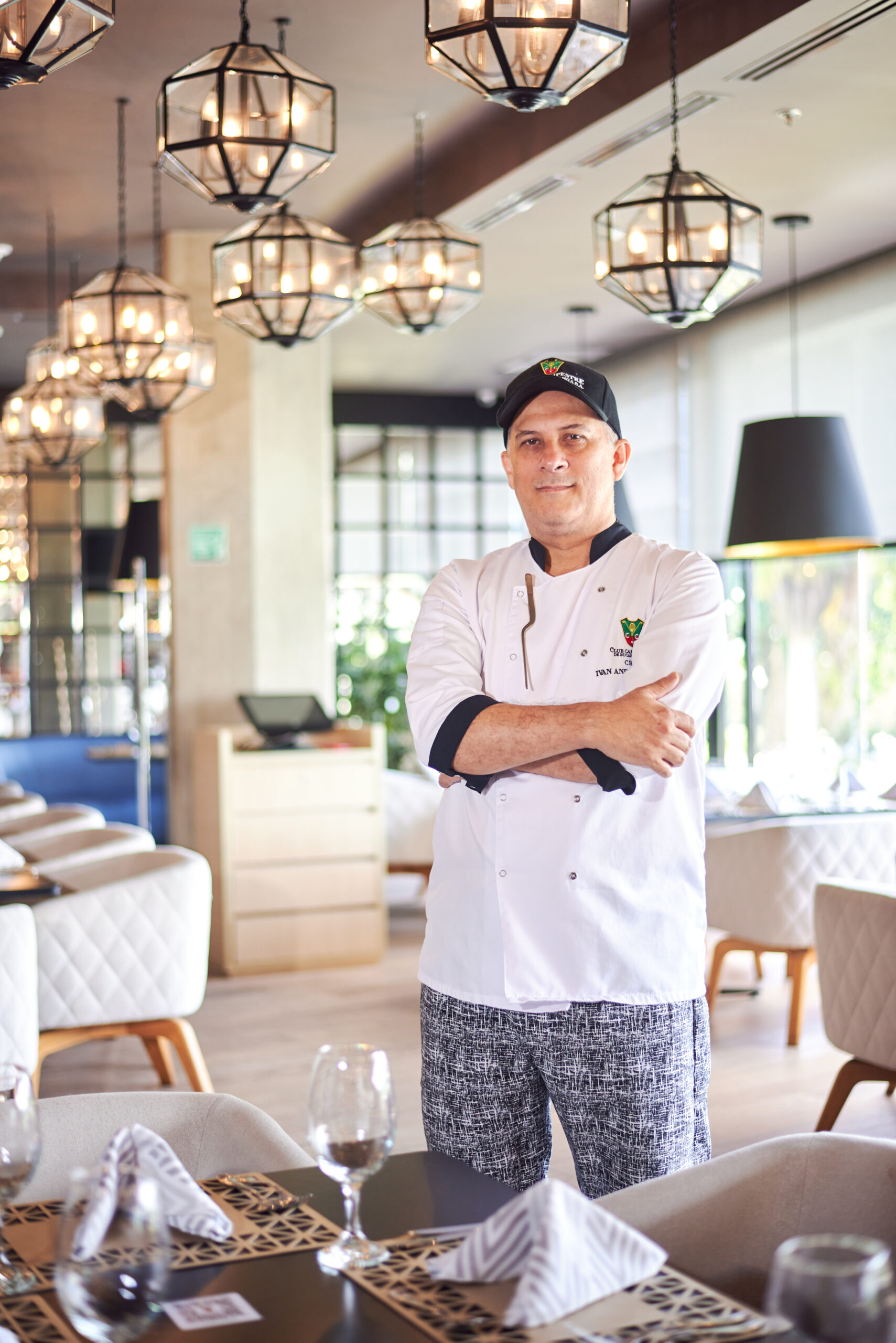 Lee más sobre el artículo Iván Garzón, Chef Club Campestre de Bucaramanga