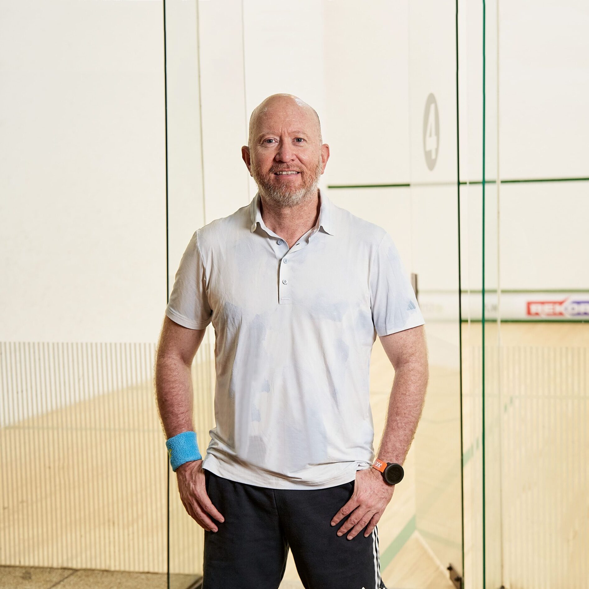 Lee más sobre el artículo Edwin Ortiz. Un “gomoso” del Squash