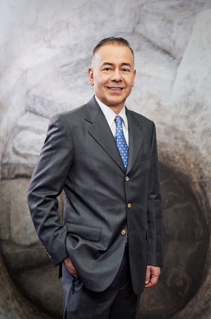 Augusto Mantilla Serrano, líder de Derecho Empresarial y Societario