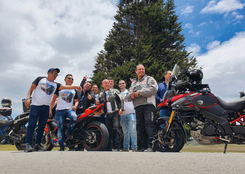 Pedro Gutiérrez Sapuka, aficionado a las rutas largas en moto.