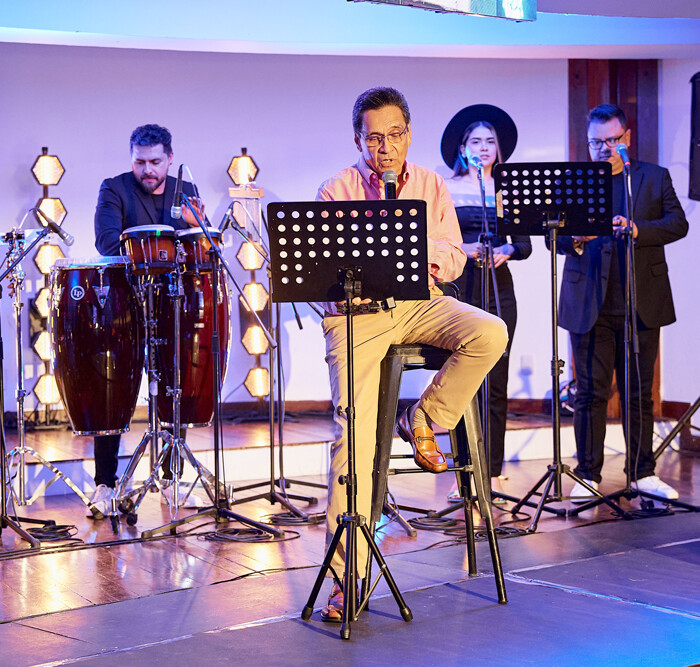 El romántico de la canción Gilberto Ramírez Valbuena